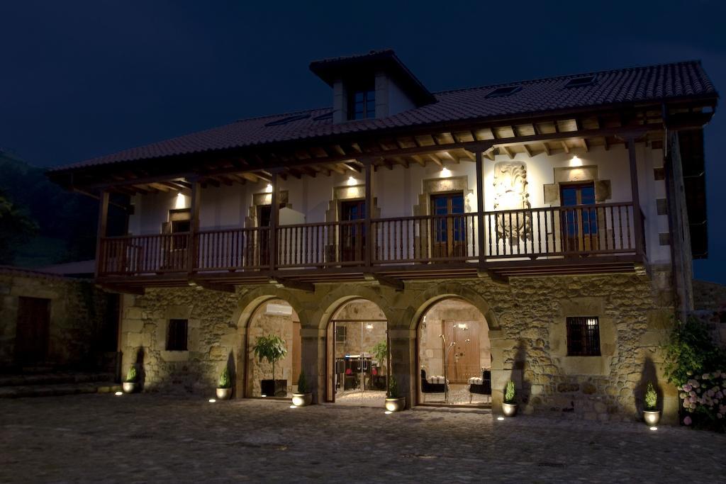 La Casona De Llerana Hotel Villacarriedo Kültér fotó