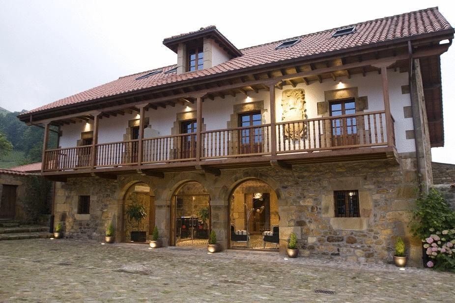 La Casona De Llerana Hotel Villacarriedo Kültér fotó