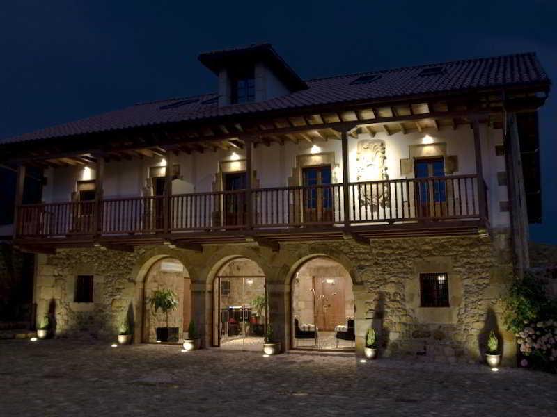 La Casona De Llerana Hotel Villacarriedo Kültér fotó